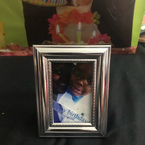 Picture frames and keychains - Picture 3 of 15